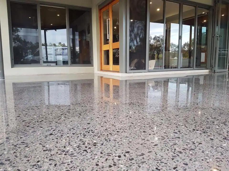 remove glue from concrete- پاک کردن چسب از سیمان